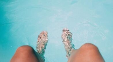 Prevent the development of fungi on the legs and nails